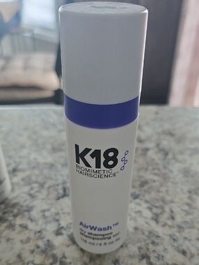 K18 AirWash Dry Shampoo Spray — White & Purple